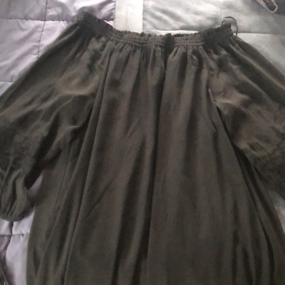 Loft Dress - Picture 4 of 5